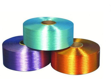 China O narcótico colorido tingiu o fio de nylon de 100% FDY torcido para peúgas/luvas fornecedor