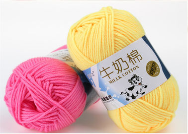 China Fio de algodão macio super do leite 5Ply para o fio para confecção de malhas extravagante do desgaste do bebê fornecedor
