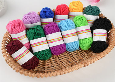 China O acrílico sortido da bola 100% da cor DIY faz crochê o fio para tricotar manualmente, ODM fornecedor
